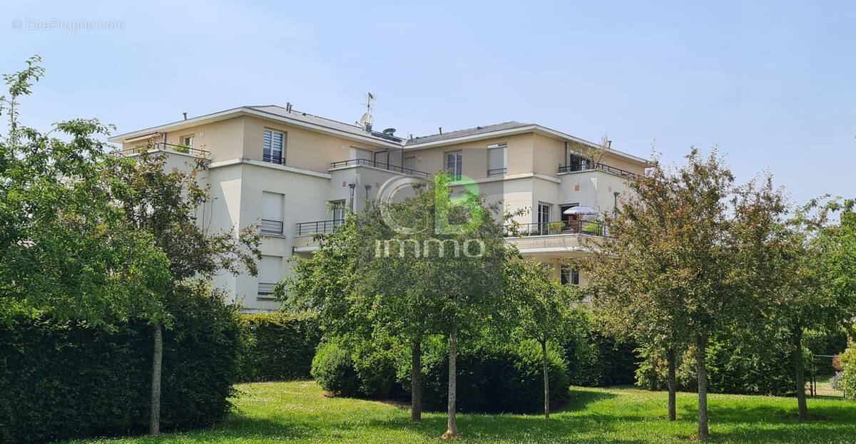 Appartement à LE PLESSIS-TREVISE