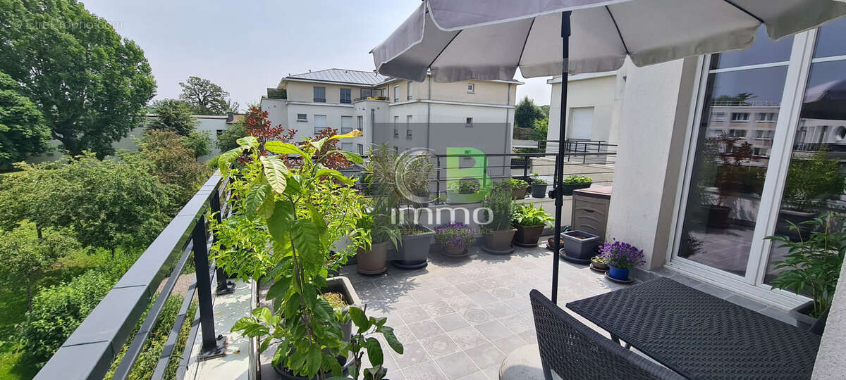 Appartement à LE PLESSIS-TREVISE