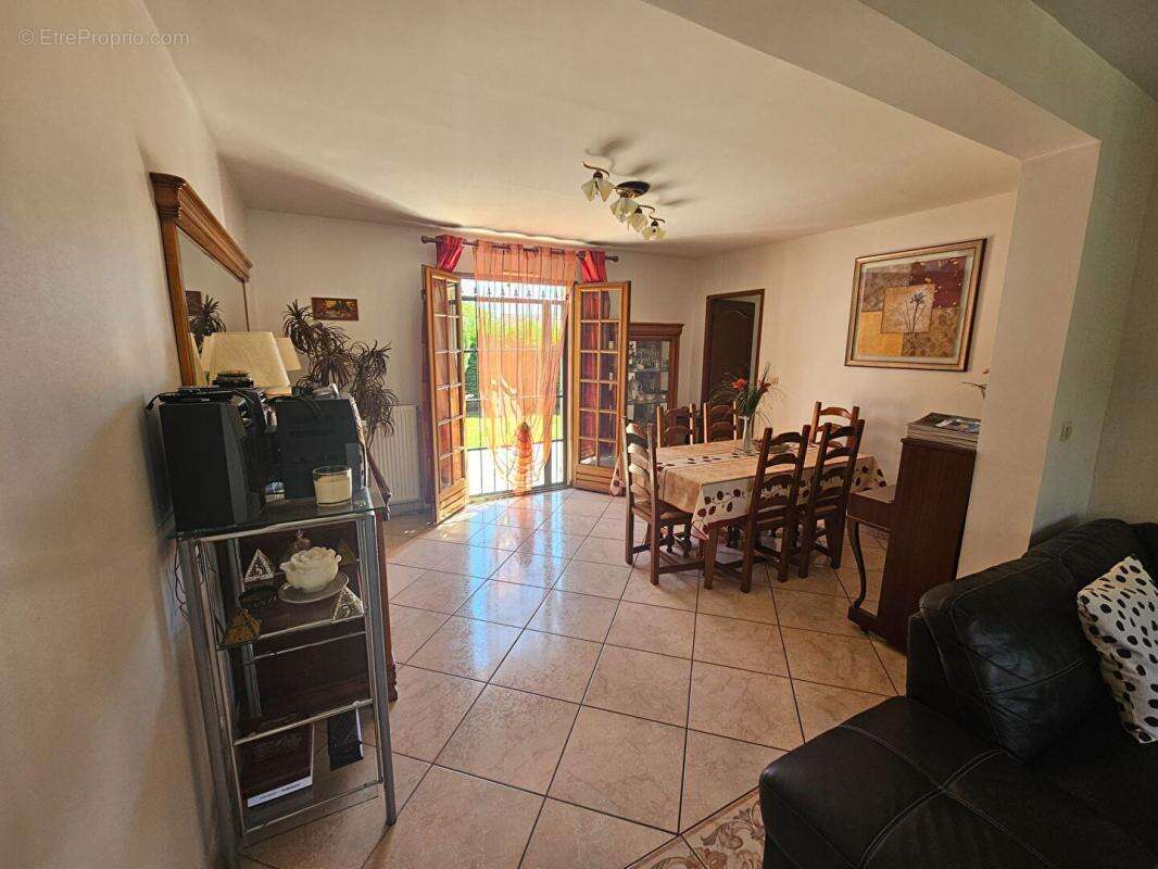 Maison à TREMBLAY-EN-FRANCE