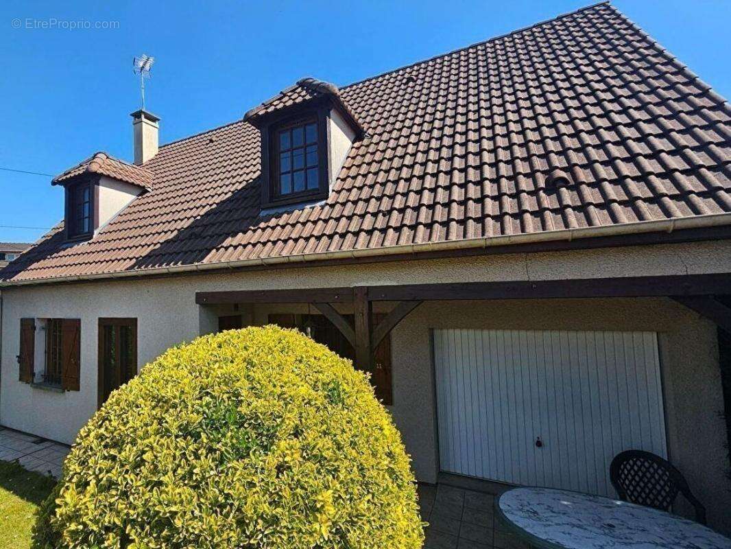 Maison à TREMBLAY-EN-FRANCE