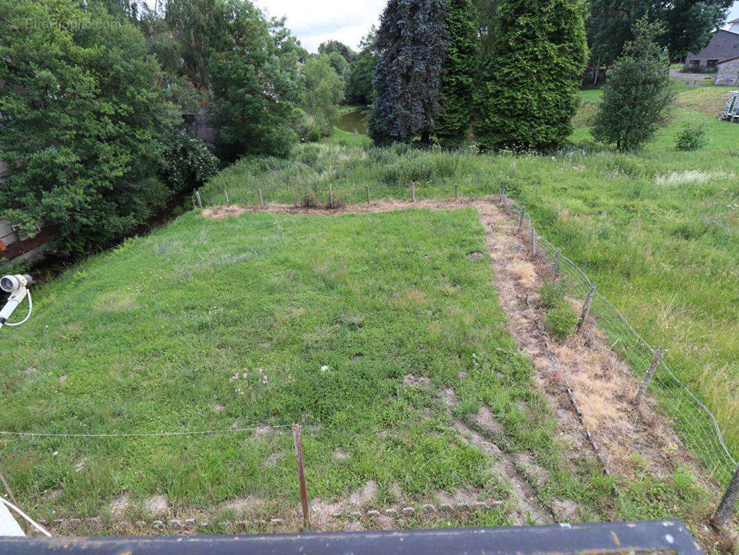 Maison à VOLLORE-MONTAGNE