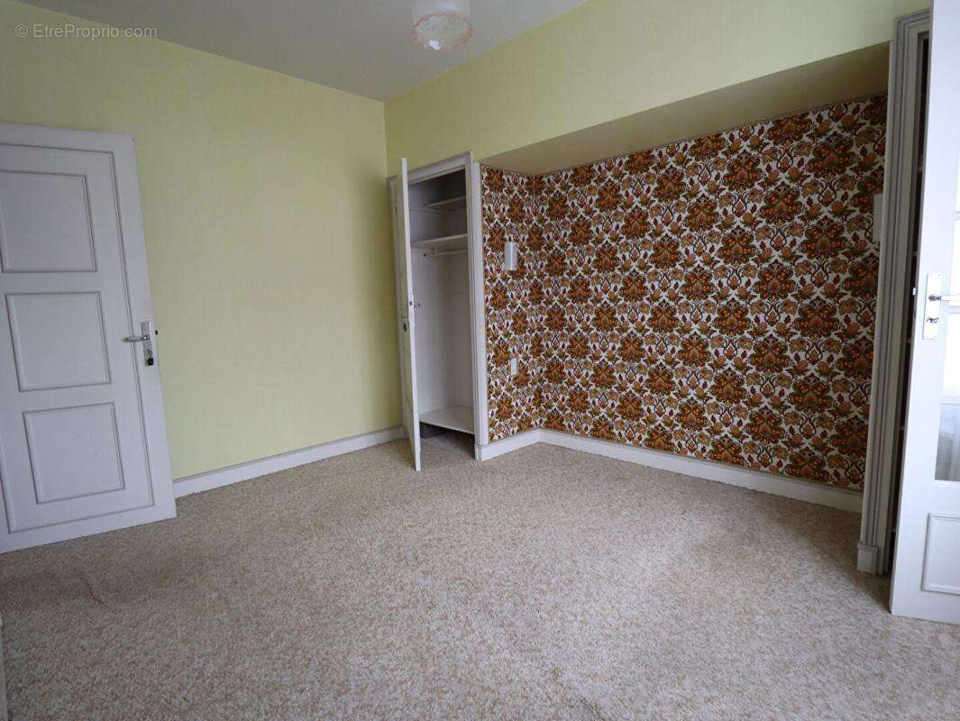 Maison à VOLLORE-MONTAGNE