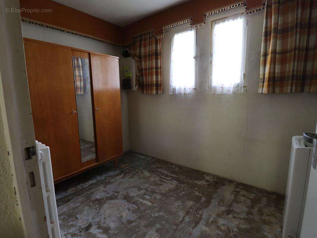 Maison à VOLLORE-MONTAGNE