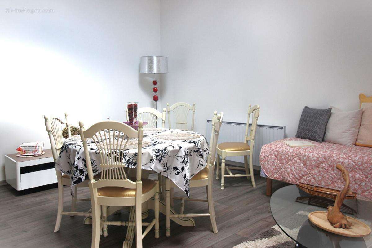 Maison à BRIVES-SUR-CHARENTE