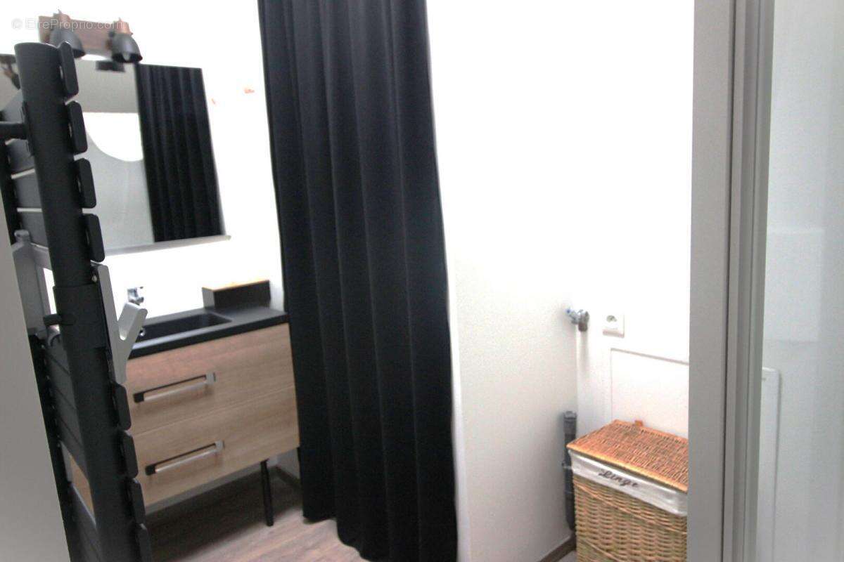 Maison à BRIVES-SUR-CHARENTE