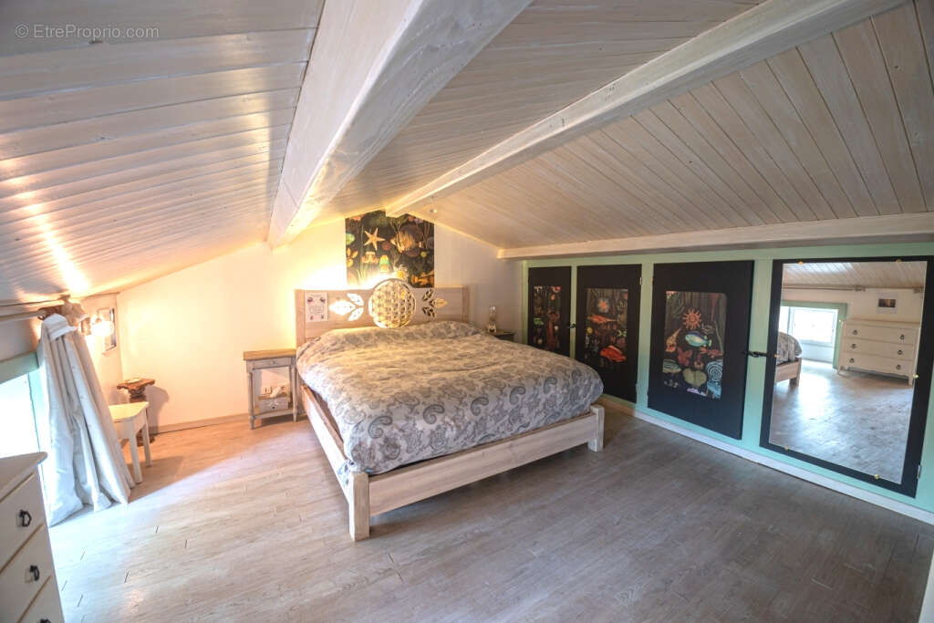 Maison à BRIVES-SUR-CHARENTE