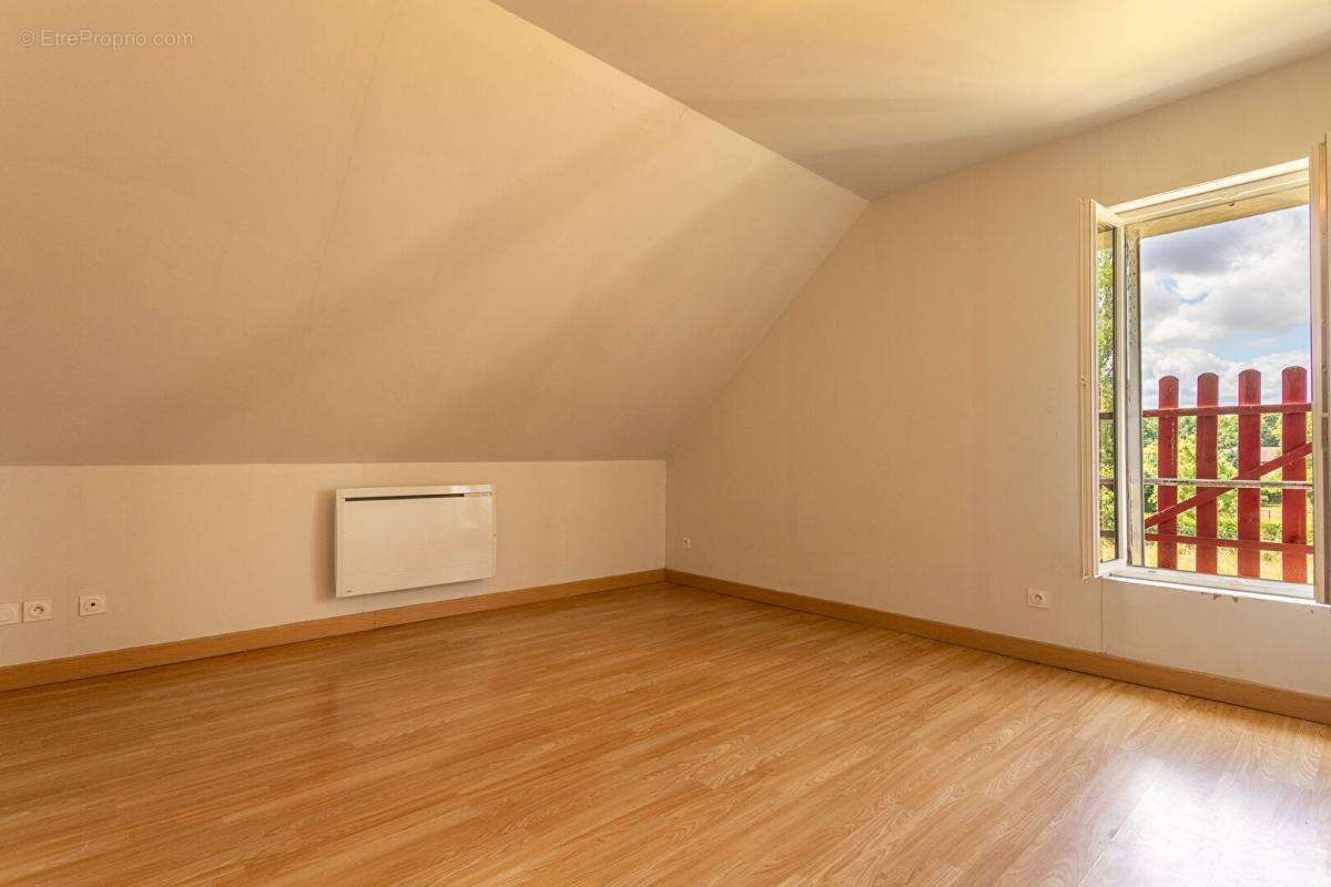 Maison à CHATRES-SUR-CHER