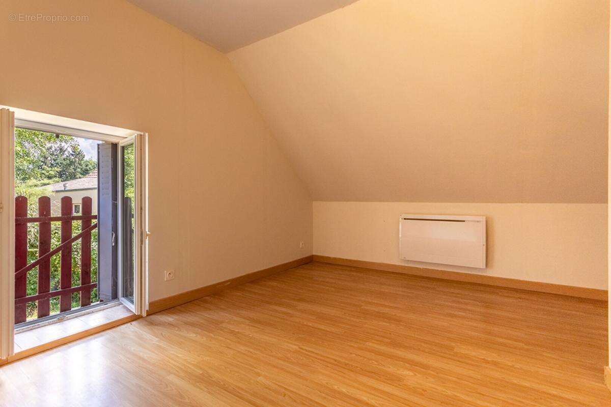 Maison à CHATRES-SUR-CHER