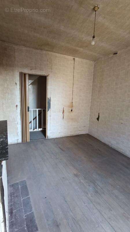 Maison à FERE-CHAMPENOISE