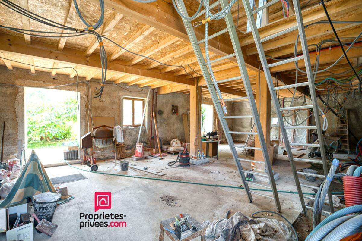 Maison à SAINT-PRIEST