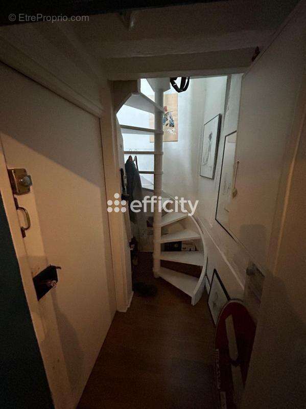 Appartement à PARIS-6E