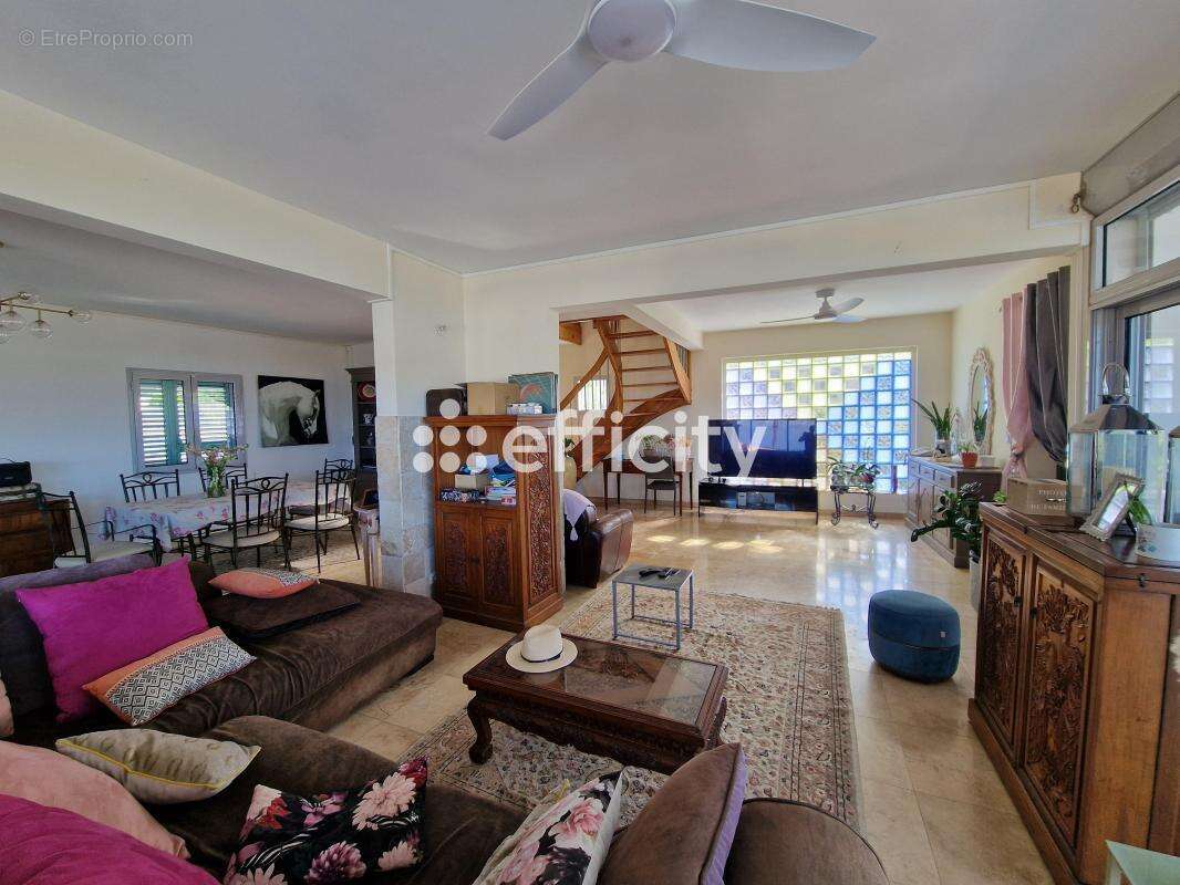 Maison à SAINT-BENOIT