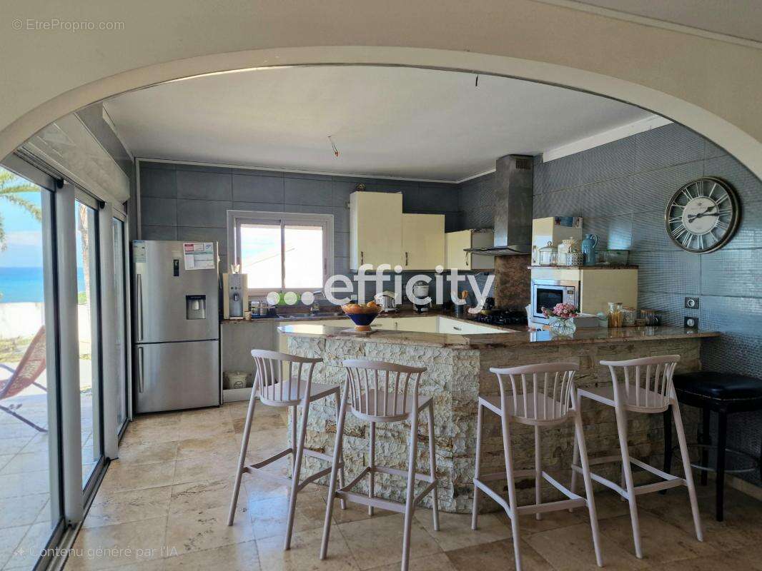 Maison à SAINT-BENOIT