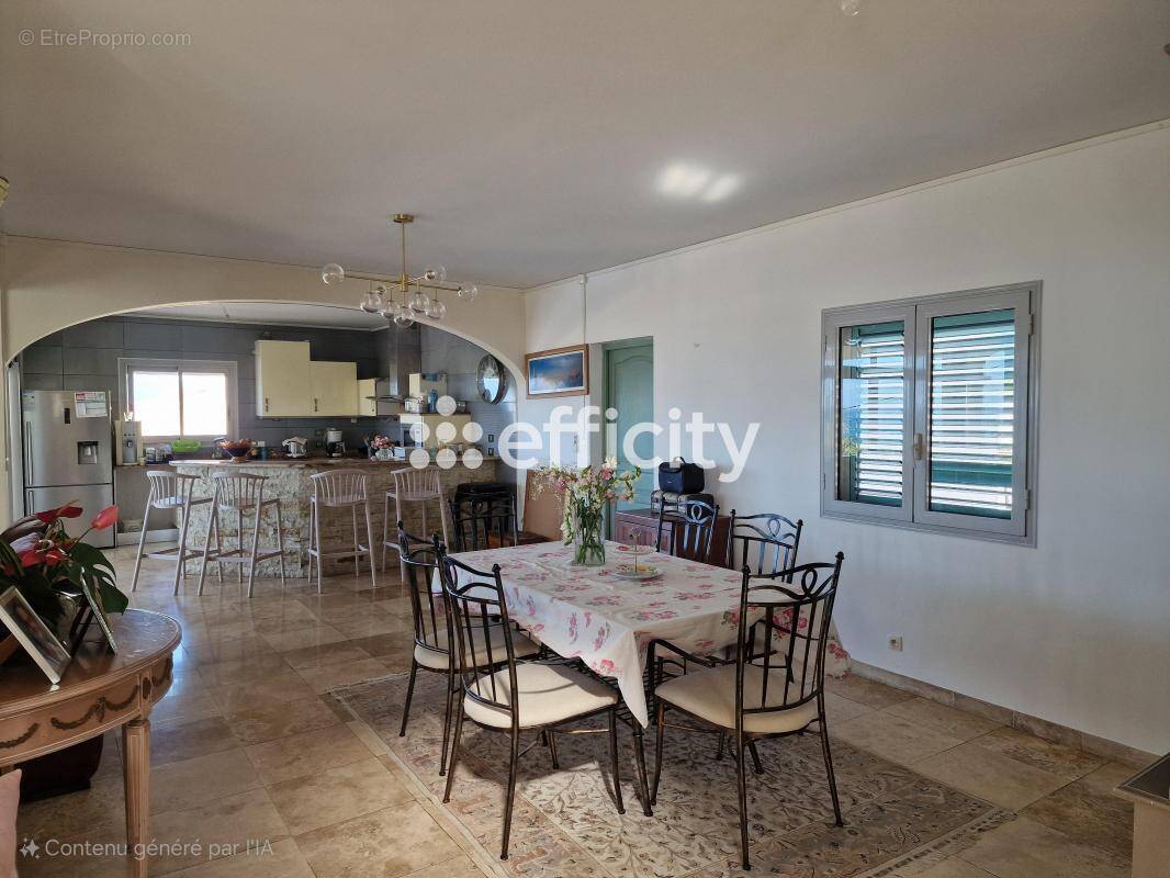 Maison à SAINT-BENOIT