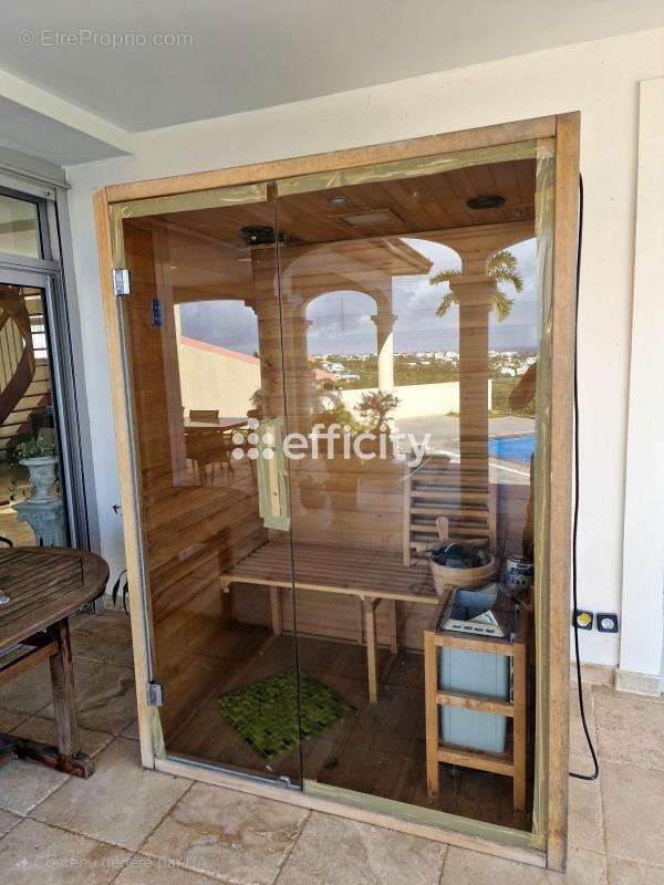 Maison à SAINT-BENOIT