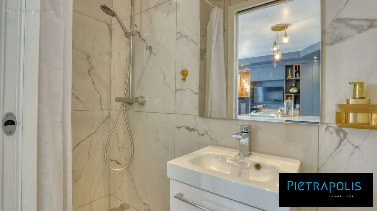 Appartement à LYON-8E