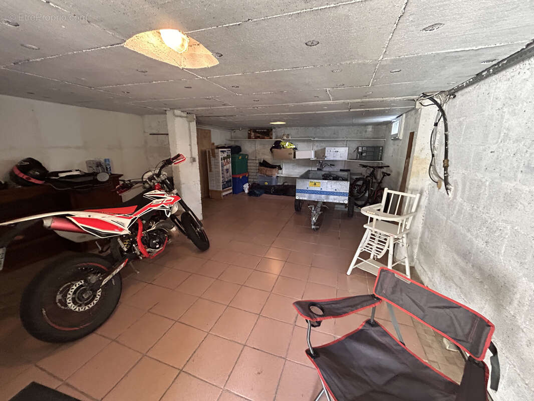 Maison à SAINT-LEON-SUR-L&#039;ISLE