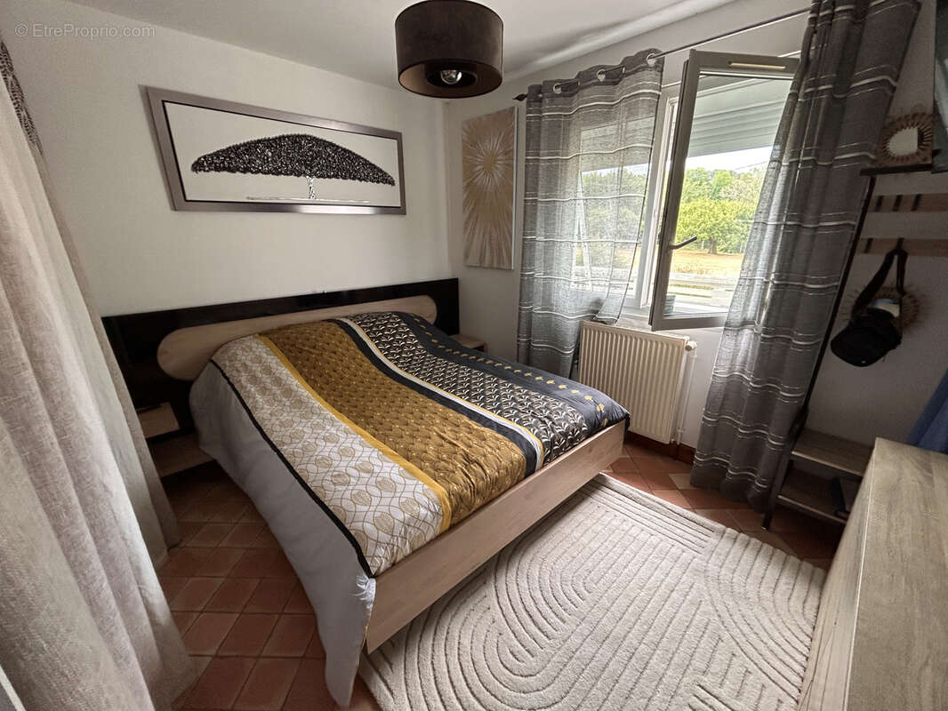 Maison à SAINT-LEON-SUR-L&#039;ISLE