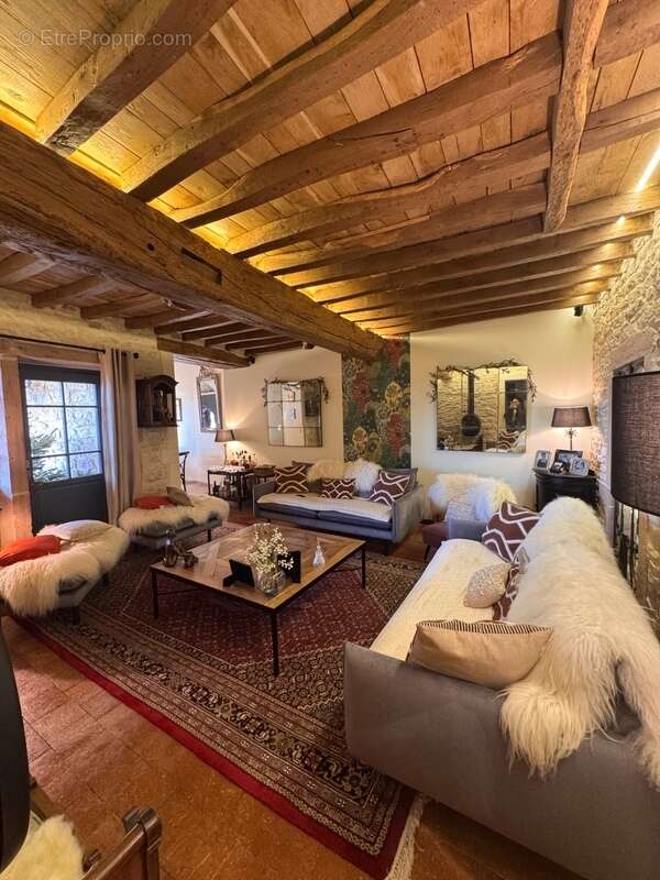 Maison à SAINT-GENGOUX-LE-NATIONAL