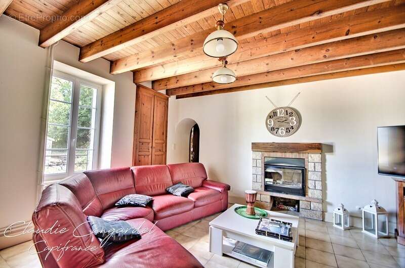 Maison à SIGOURNAIS