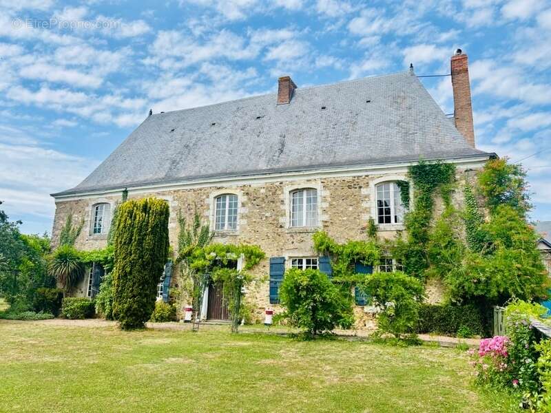 Maison à CHATEAU-GONTIER