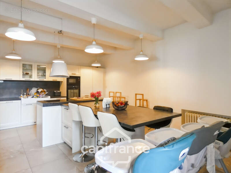 Maison à SAINT-GENIES-DE-COMOLAS