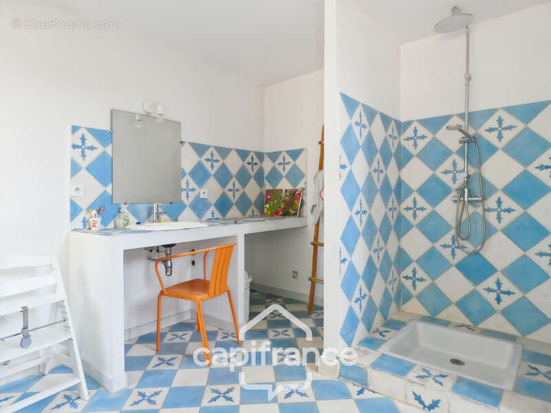 Maison à SAINT-GENIES-DE-COMOLAS