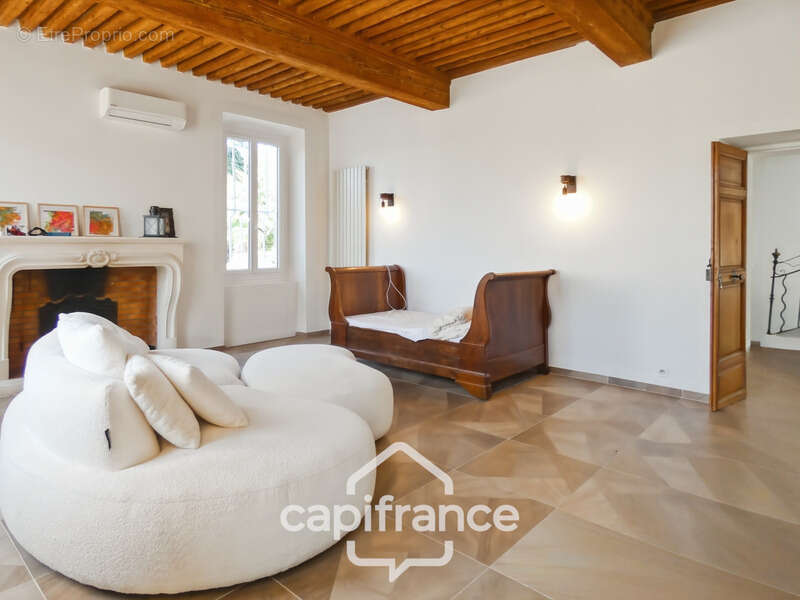 Maison à SAINT-GENIES-DE-COMOLAS