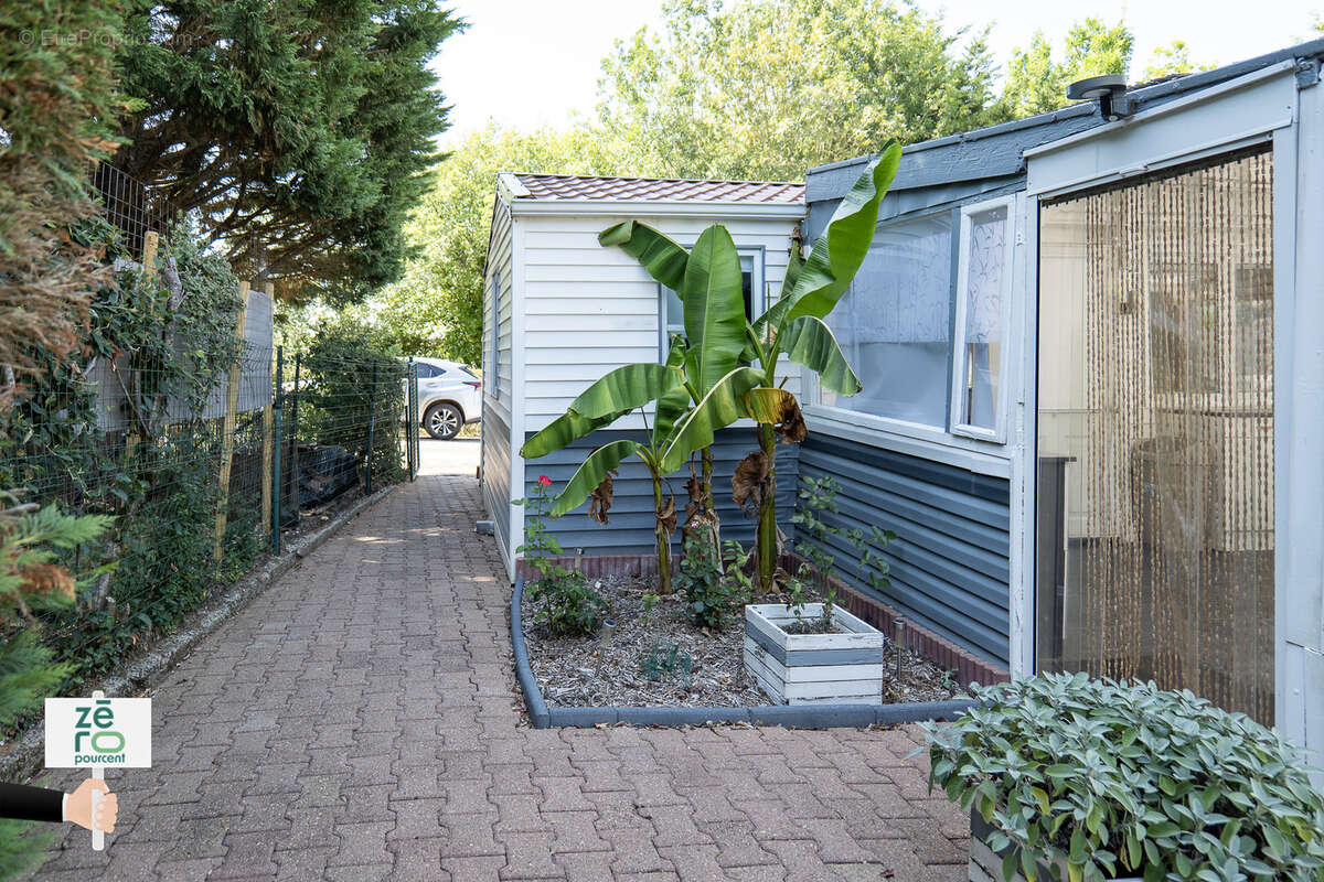 Maison à SAINT-CYR-EN-TALMONDAIS