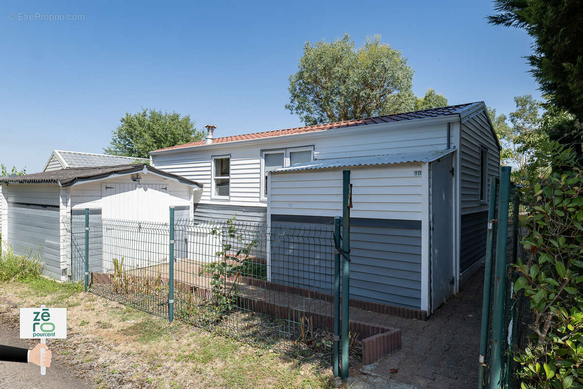 Maison à SAINT-CYR-EN-TALMONDAIS
