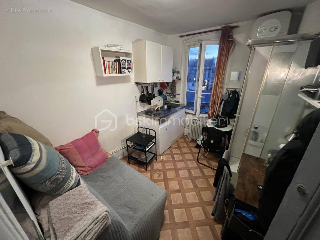 Appartement à PARIS-17E