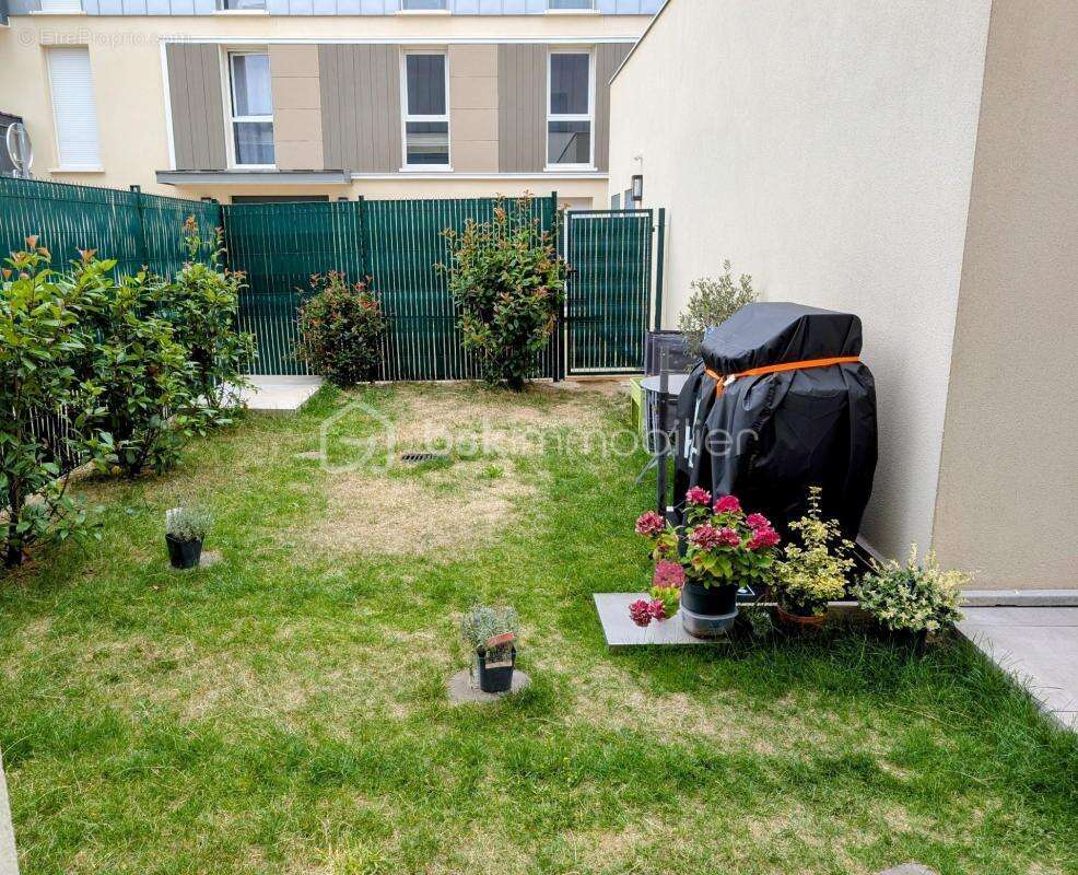 Appartement à BALLAINVILLIERS