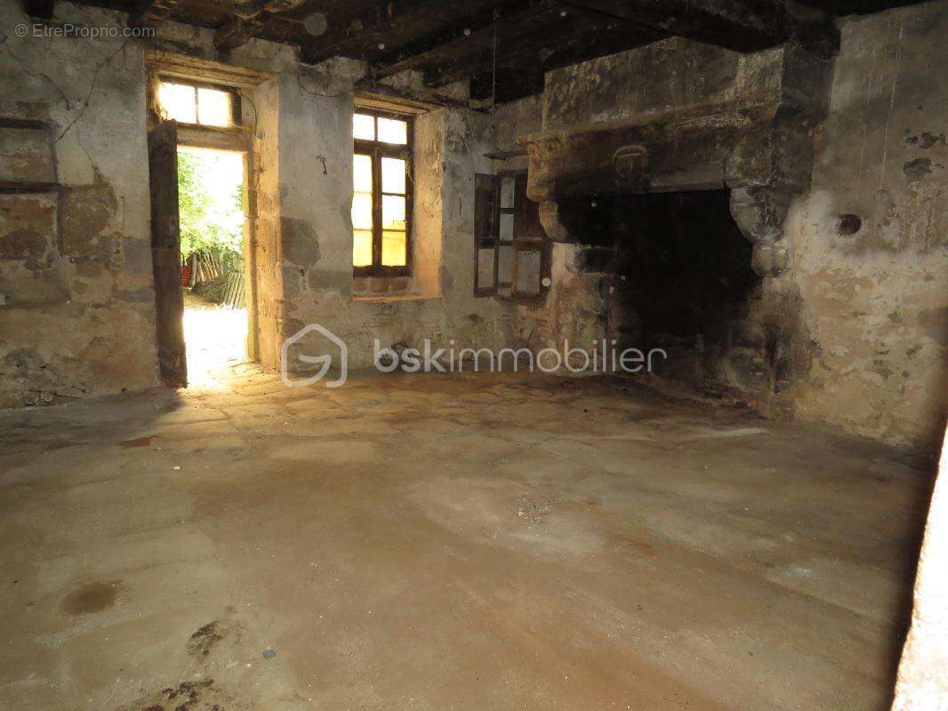 Maison à AZAY-SUR-THOUET