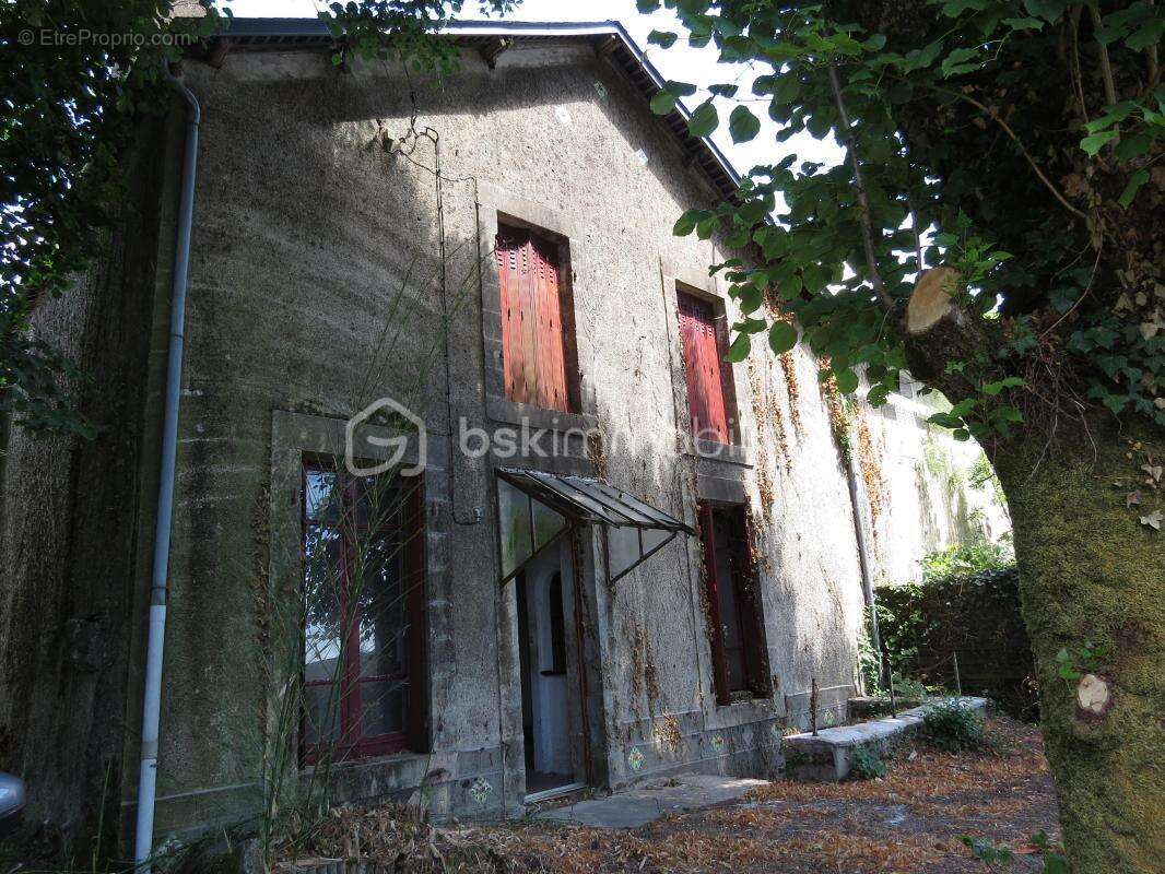 Maison à AZAY-SUR-THOUET
