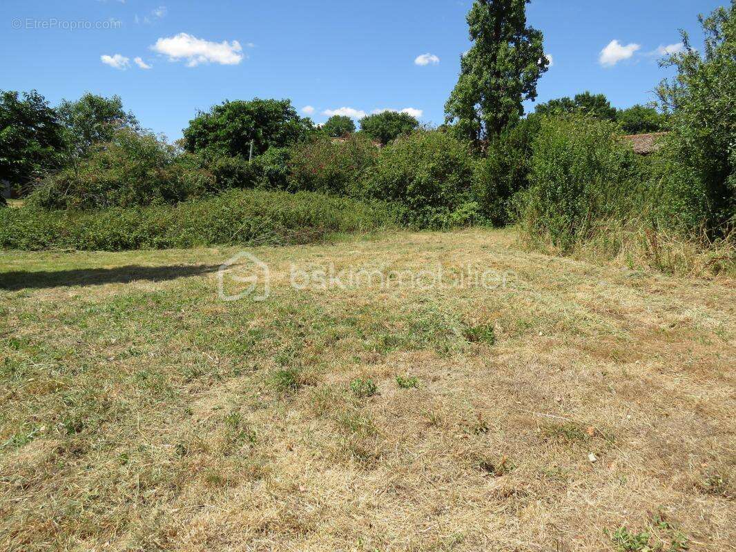 Maison à AZAY-SUR-THOUET