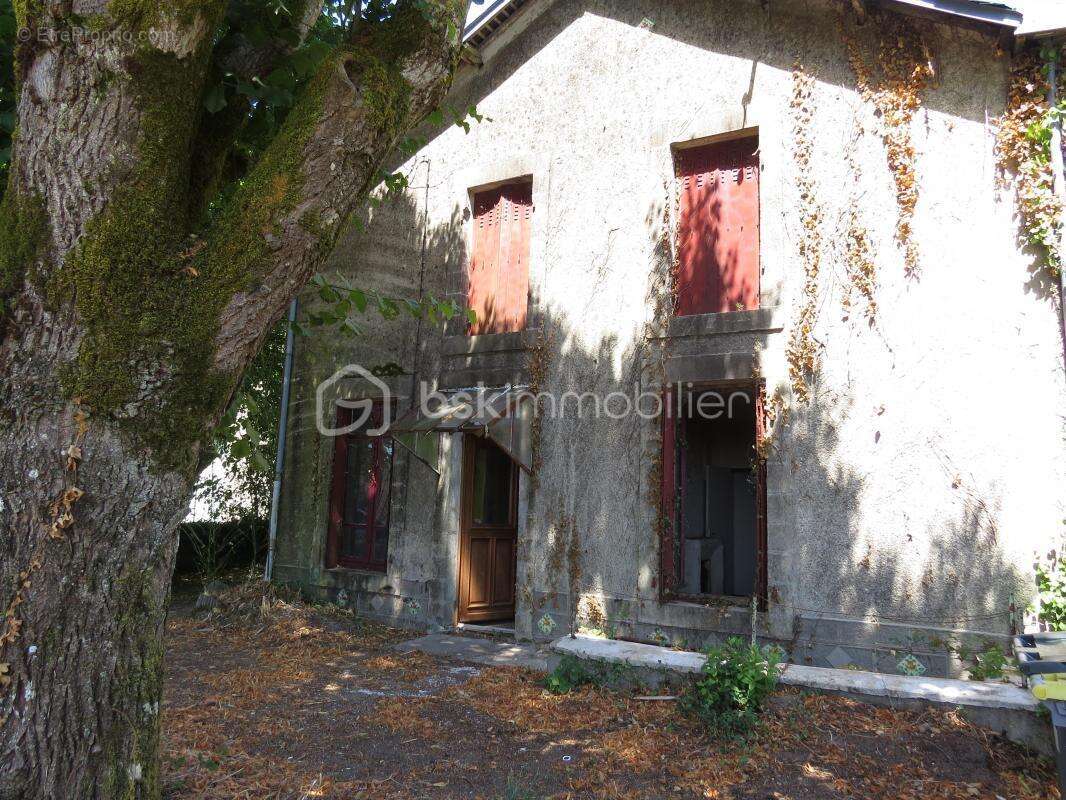 Maison à AZAY-SUR-THOUET