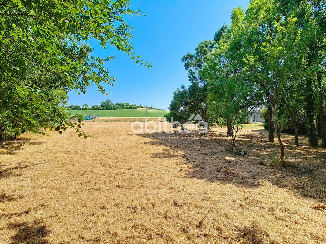 Terrain à FLOIRAC