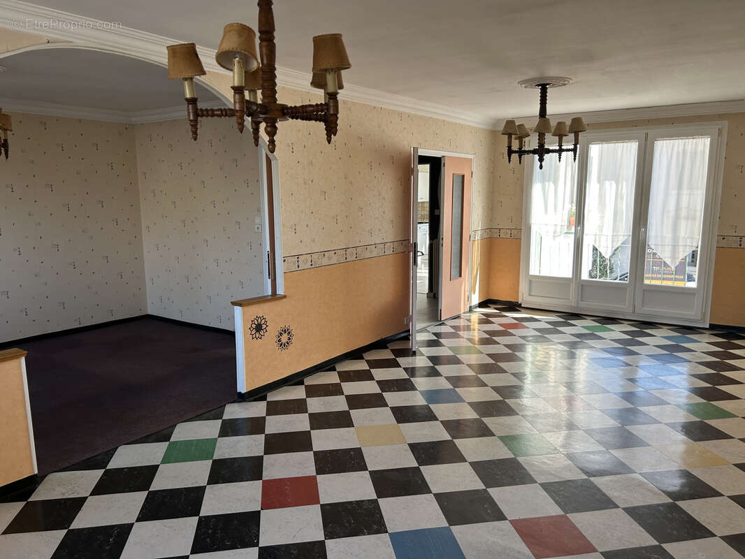 Maison à GONDREVILLE