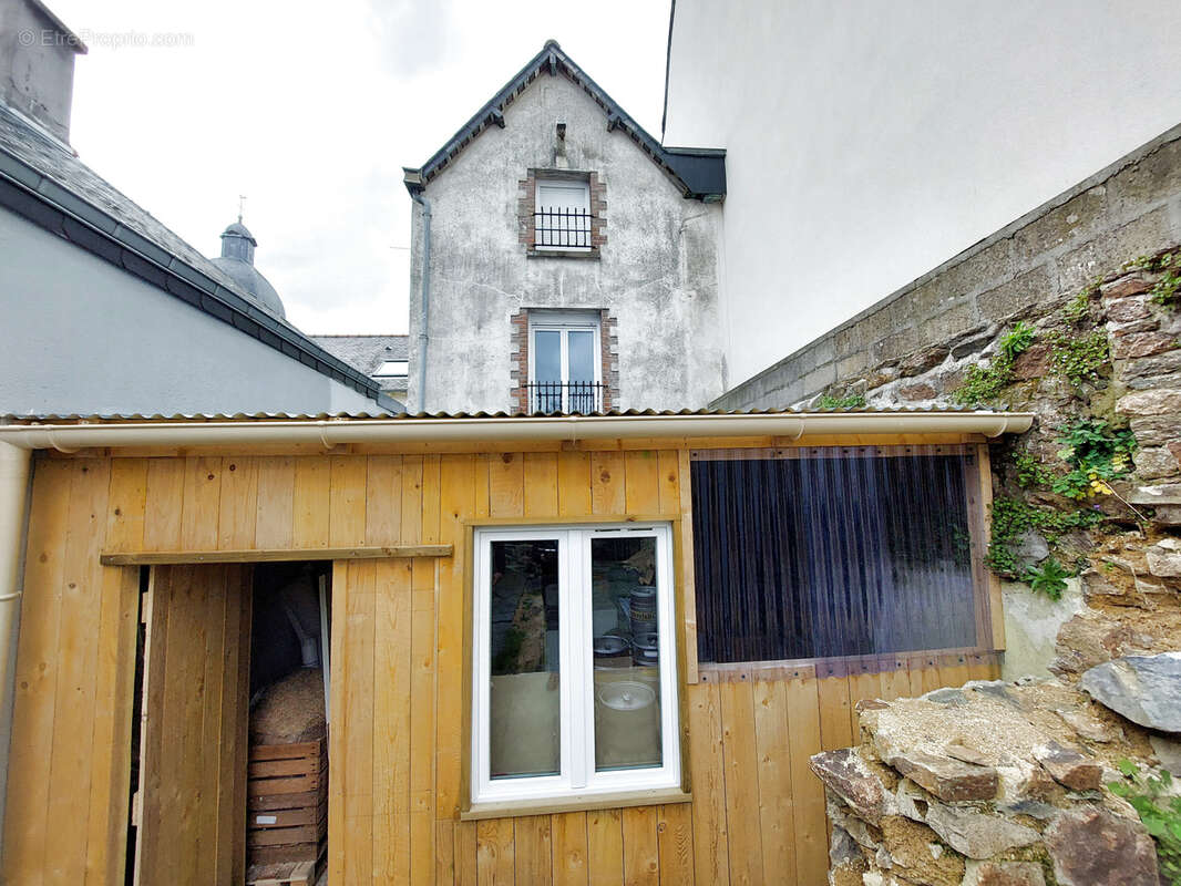 Appartement à ARGENTRE-DU-PLESSIS