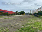 Terrain à LES ABYMES