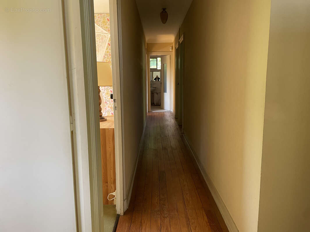 Maison à MOULIETS-ET-VILLEMARTIN