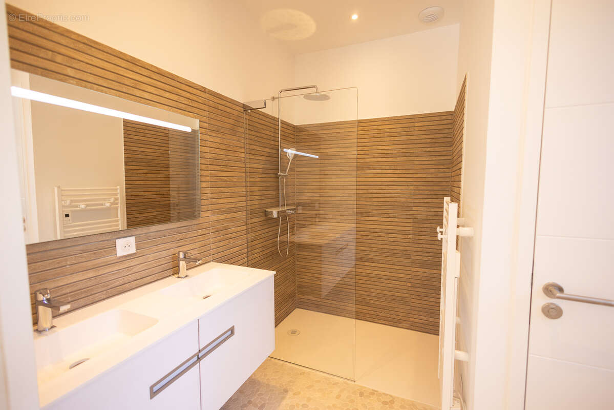 Maison à LA CROIX-VALMER