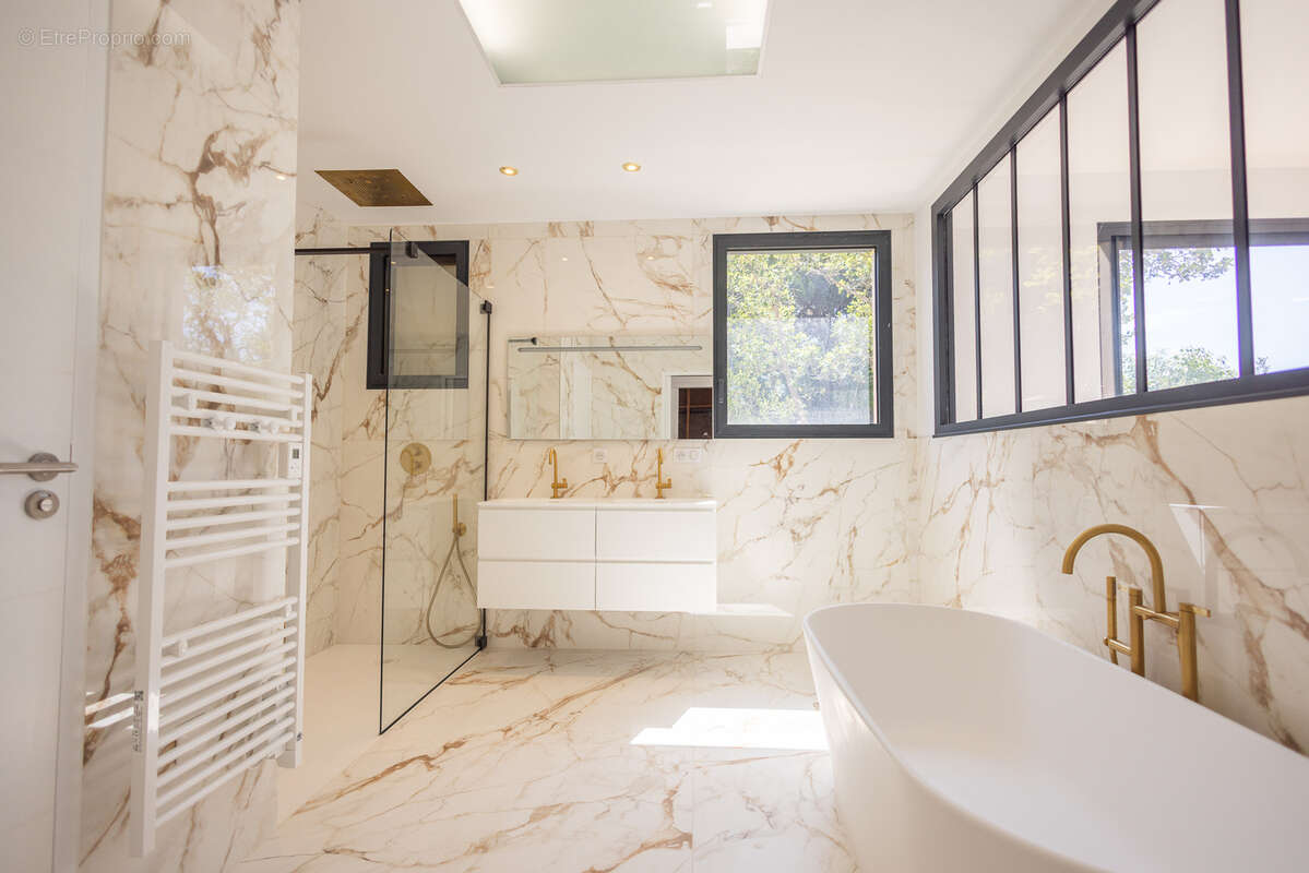 Maison à LA CROIX-VALMER