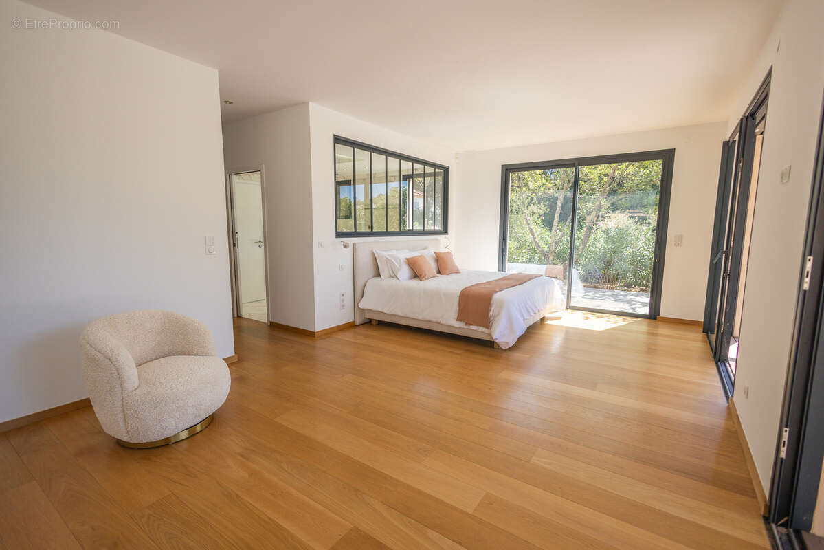 Maison à LA CROIX-VALMER