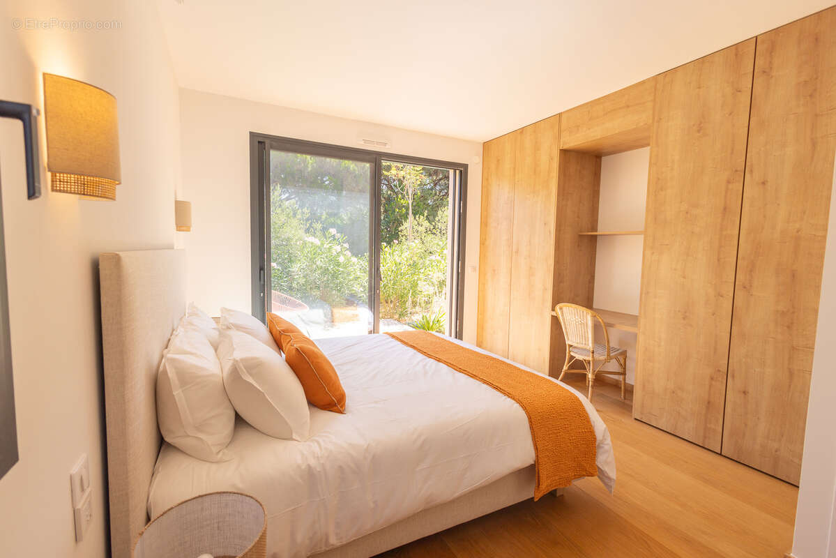 Maison à LA CROIX-VALMER