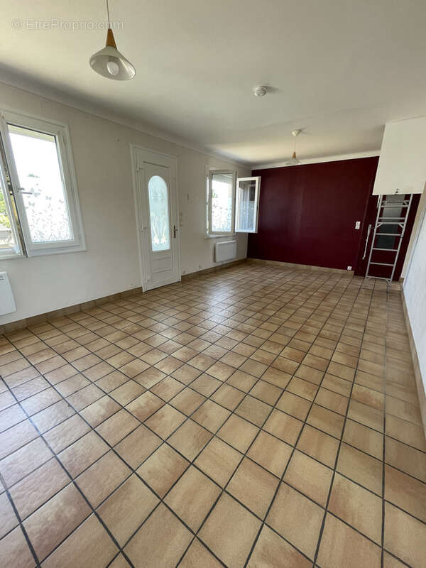 Maison à LA CHAPELLE-LAUNAY