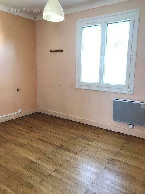 Maison à LA CHAPELLE-LAUNAY