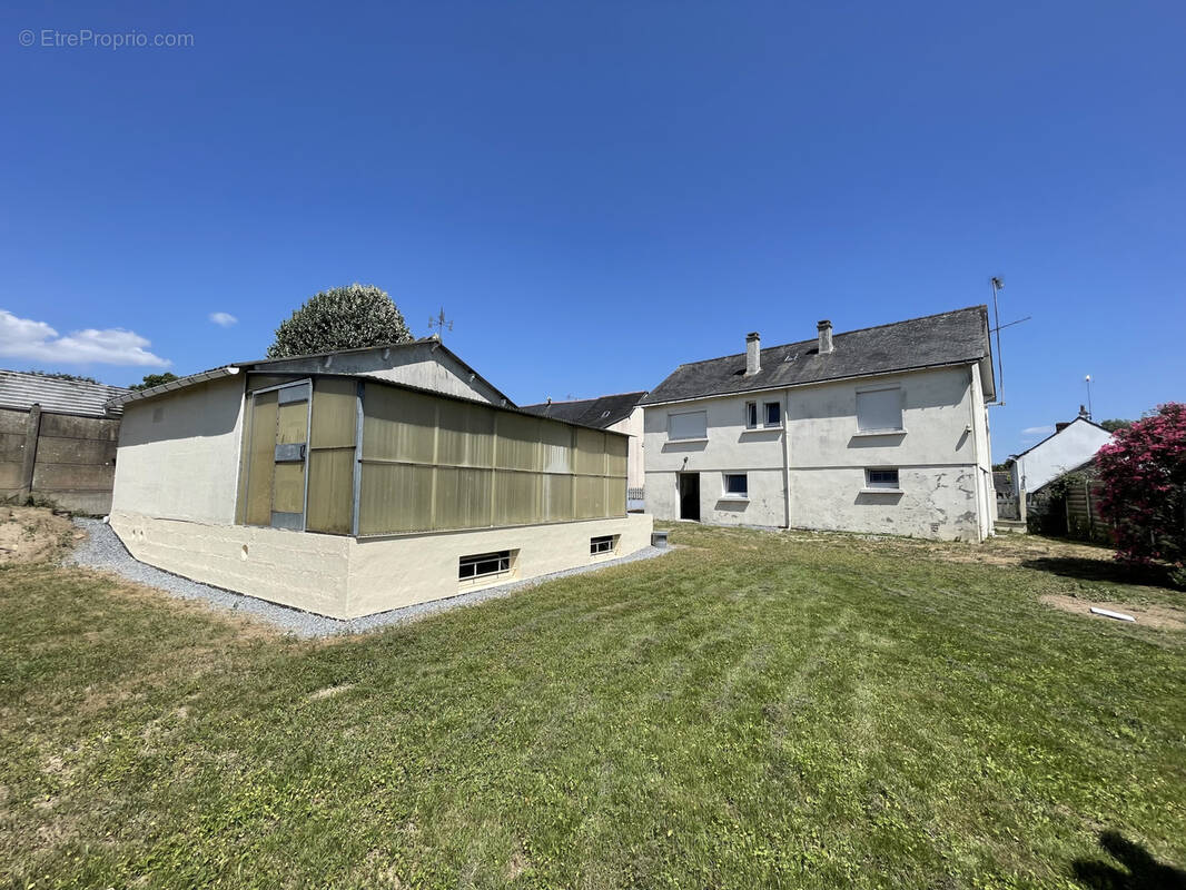 Maison à LA CHAPELLE-LAUNAY