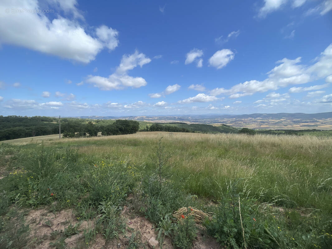Terrain à MOUNES-PROHENCOUX
