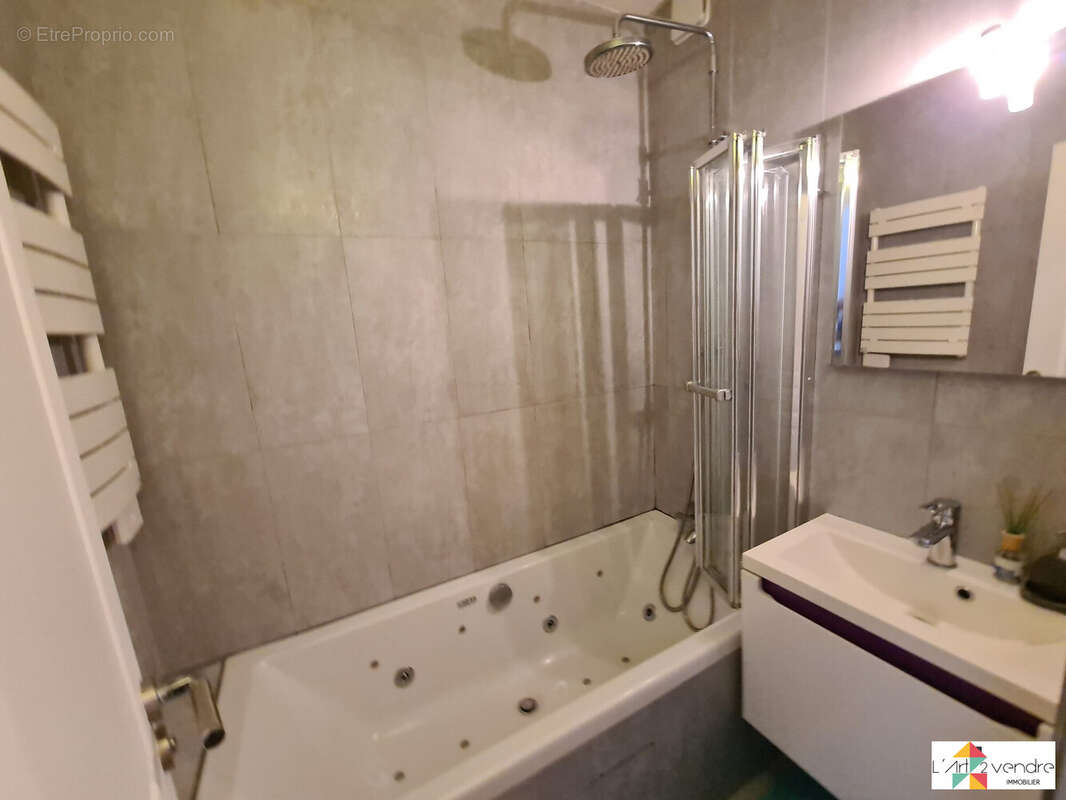 Appartement à PARIS-11E